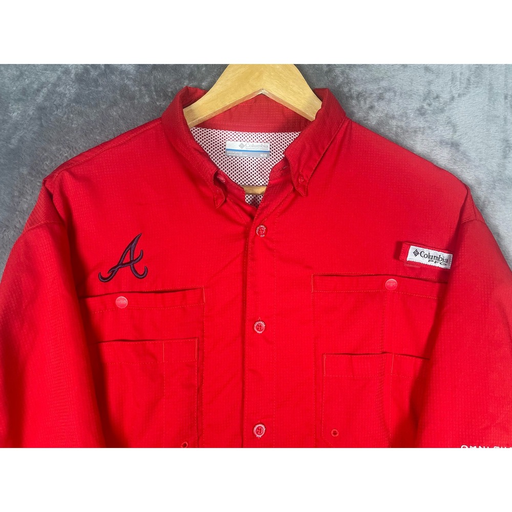 Columbia Atlanta Braves Fishing Shirt Mens Medium Red Short Sleeve Tamiami II